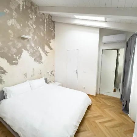 Tarabochia 8 Tirabora Short Rent Apartment Trieste