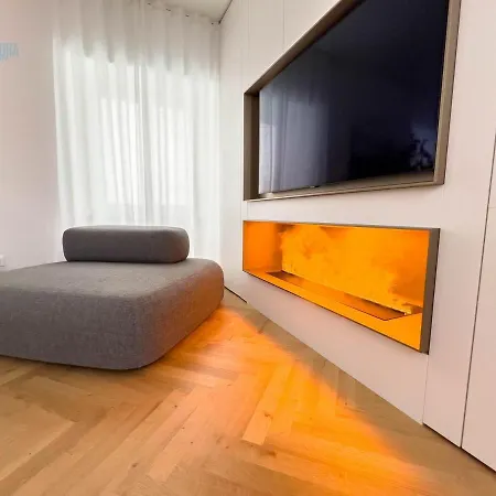 Tarabochia 8 Tirabora Short Rent, Con Parcheggio Privato アパート