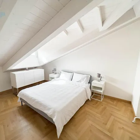 Tarabochia 8 Tirabora Short Rent, Con Parcheggio Privato Trieste