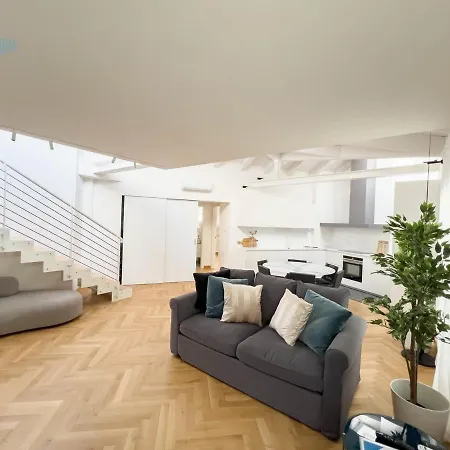 公寓 Tarabochia 8 Tirabora Short Rent, Con Parcheggio Privato 的里雅斯特