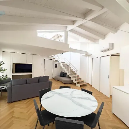 Tarabochia 8 Tirabora Short Rent, Con Parcheggio Privato Appartamento Trieste
