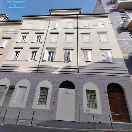 Tarabochia 8 Tirabora Short Rent, Con Parcheggio Privato Trieste